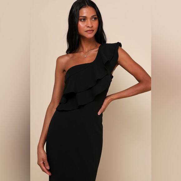 Lulus NWT Grand Beauty Ruffle One Shoulder Size M - Picture 2 of 10